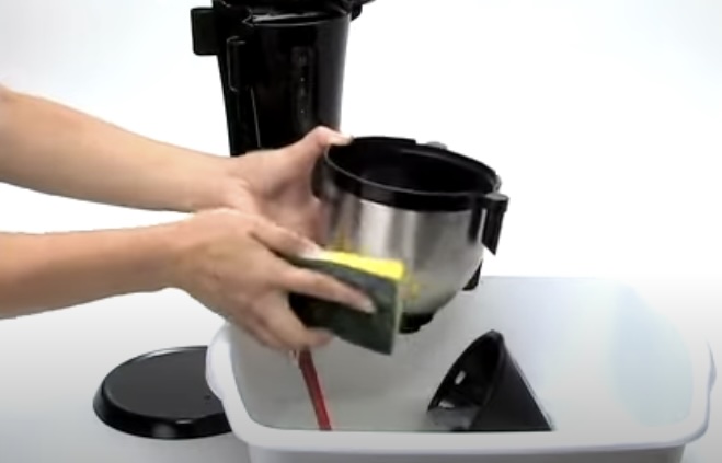 Coffee maker cleaning