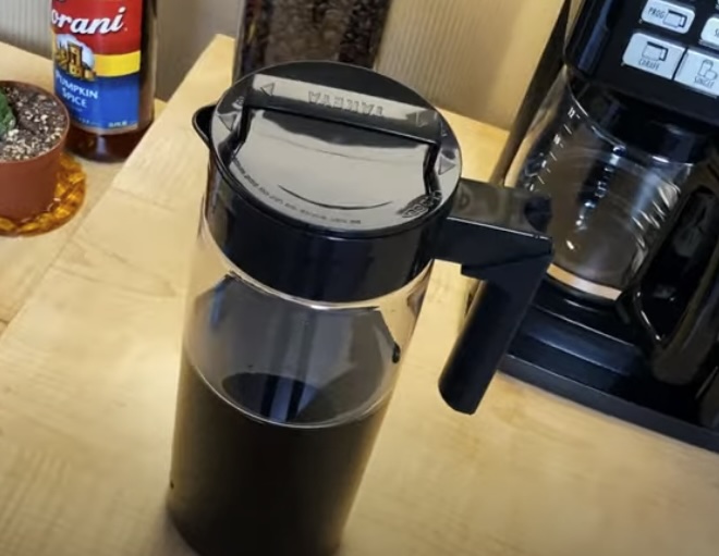 Takeya Deluxe Cold Brew Coffee Maker
