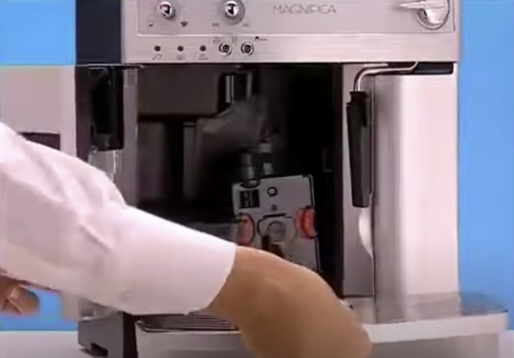 Dismantling DeLonghi 3300